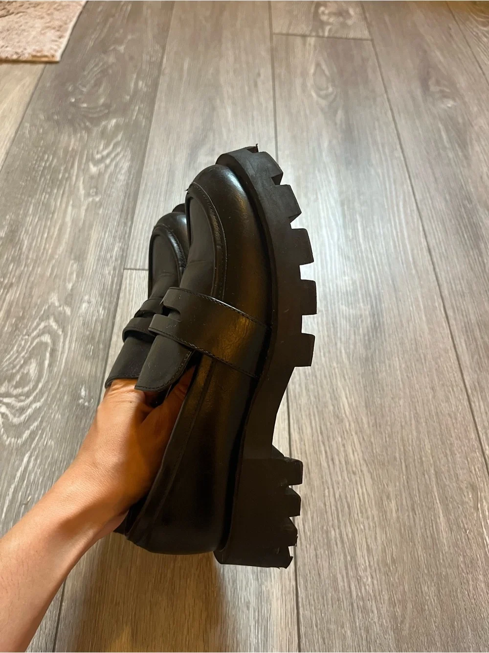 Abercrombie & Fitch “Pamela” loafer in black 6